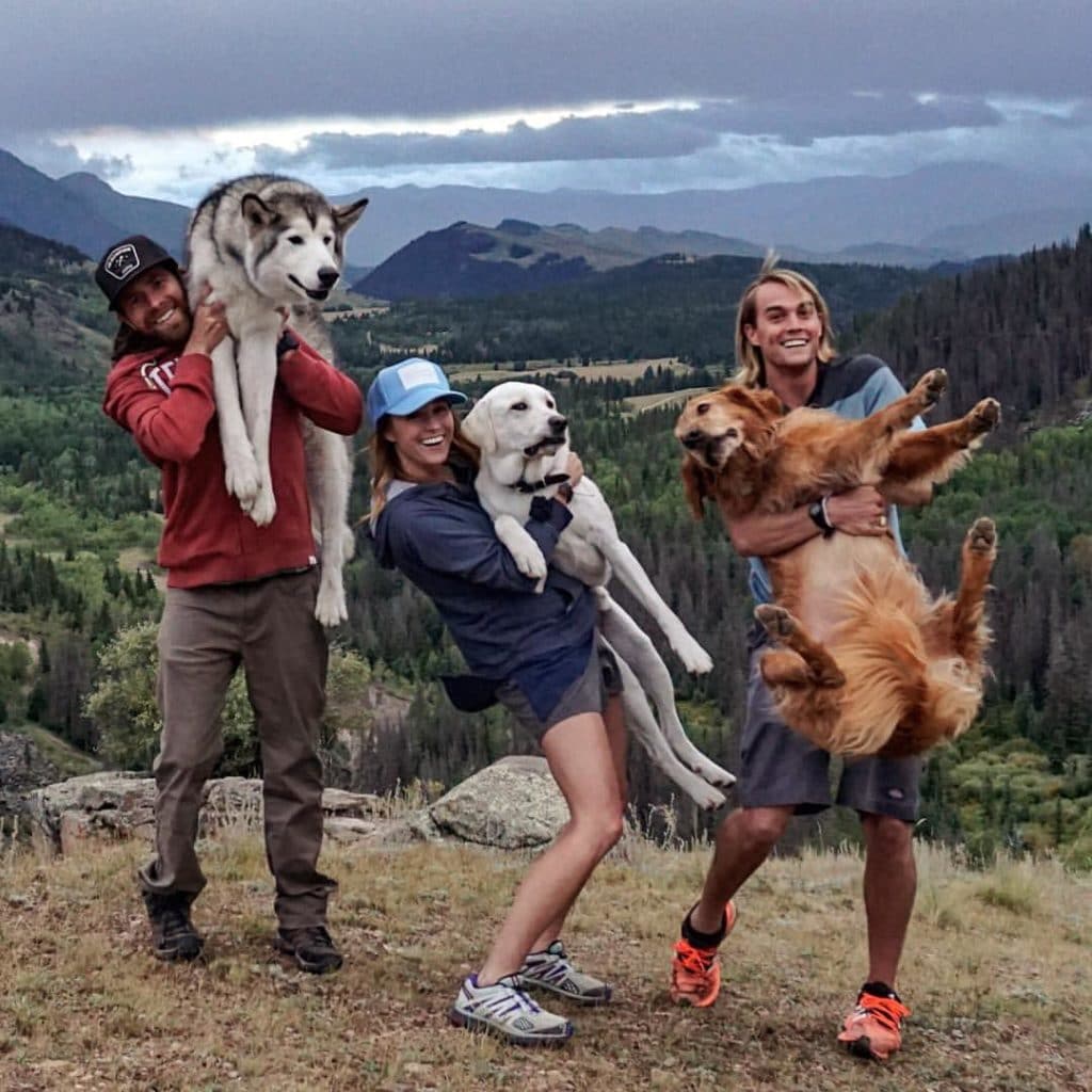 26 fotó egy kutya és gazdája kalandokkal teli életéről